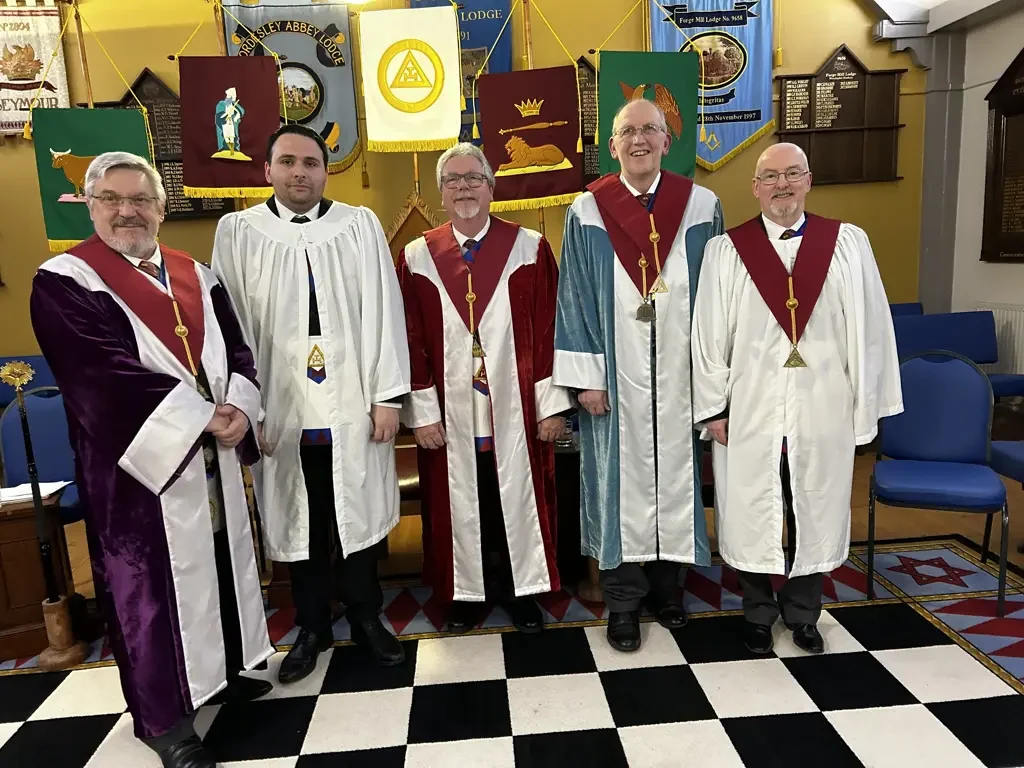 We welcomed yet another Brother taking the 4th step in St Augustine's Chapter on April 29th. Brother Alan Courtney was exalted in fine fashion by the MEZ and Principal Sojourner with the meeting being bolstered by a good number of visitors which included 2 newly exalted companions. There followed a lively Festive Board as is the custom in St Augustine's.